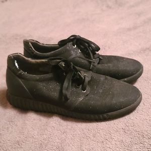 Black sparkling flats